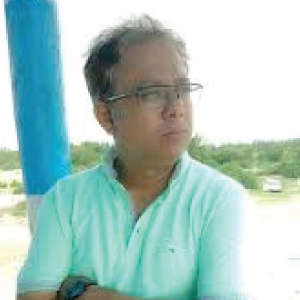 Dr. Kaushik Munshi